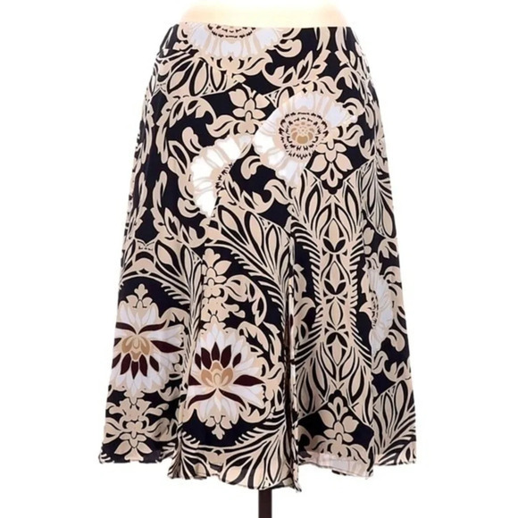 Ann Taylor | 100% Silk Cream & Black Floral Bohemian A-Line Skirt Size 10 Medium - Picture 1 of 2